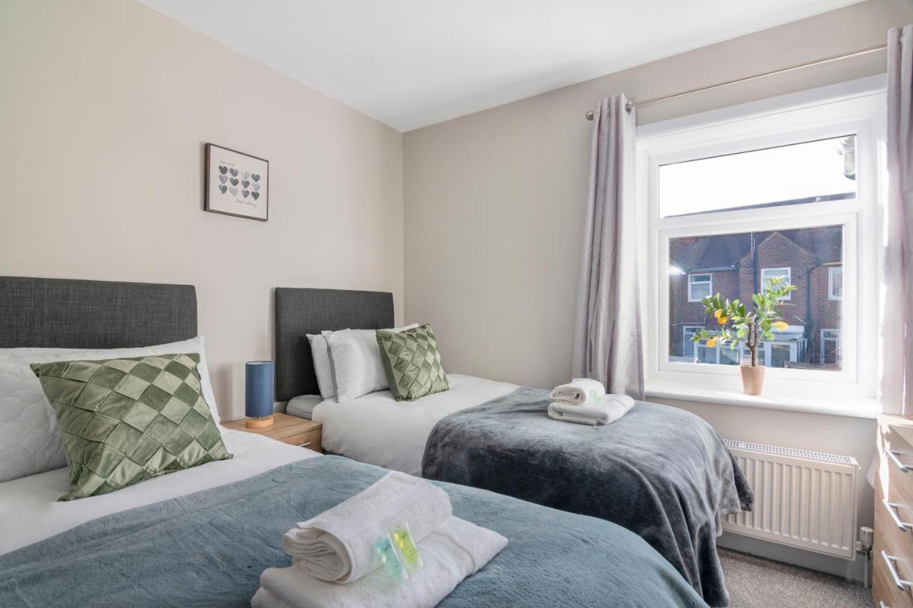 Spacious 3 Bed House, Netflix, Garden, Parking Southampton Esterno foto