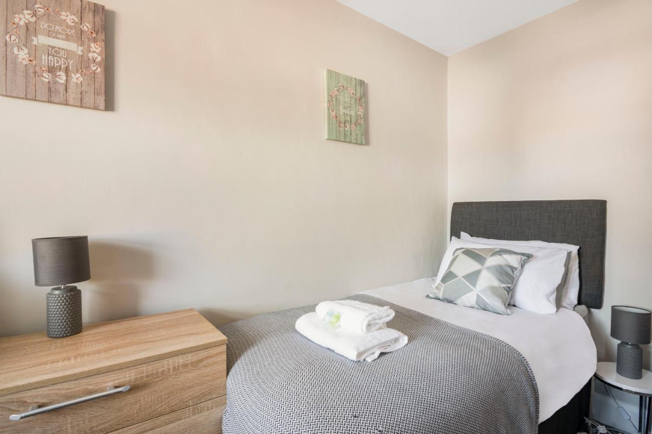 Spacious 3 Bed House, Netflix, Garden, Parking Southampton Esterno foto